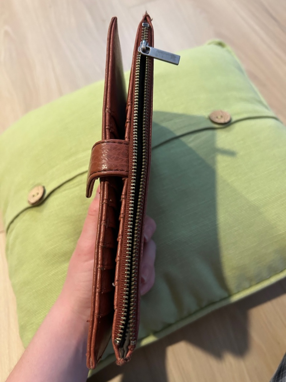 Matt & Nat Men's Brick Red Zip Wallet - Picture 3 of 3